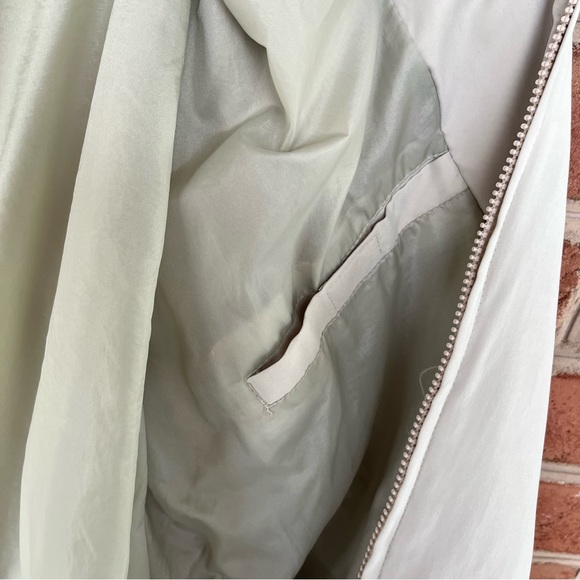 Men’s lightweight jacket. Excellent condition and quality. XL (unisex) - Picture 8 of 11